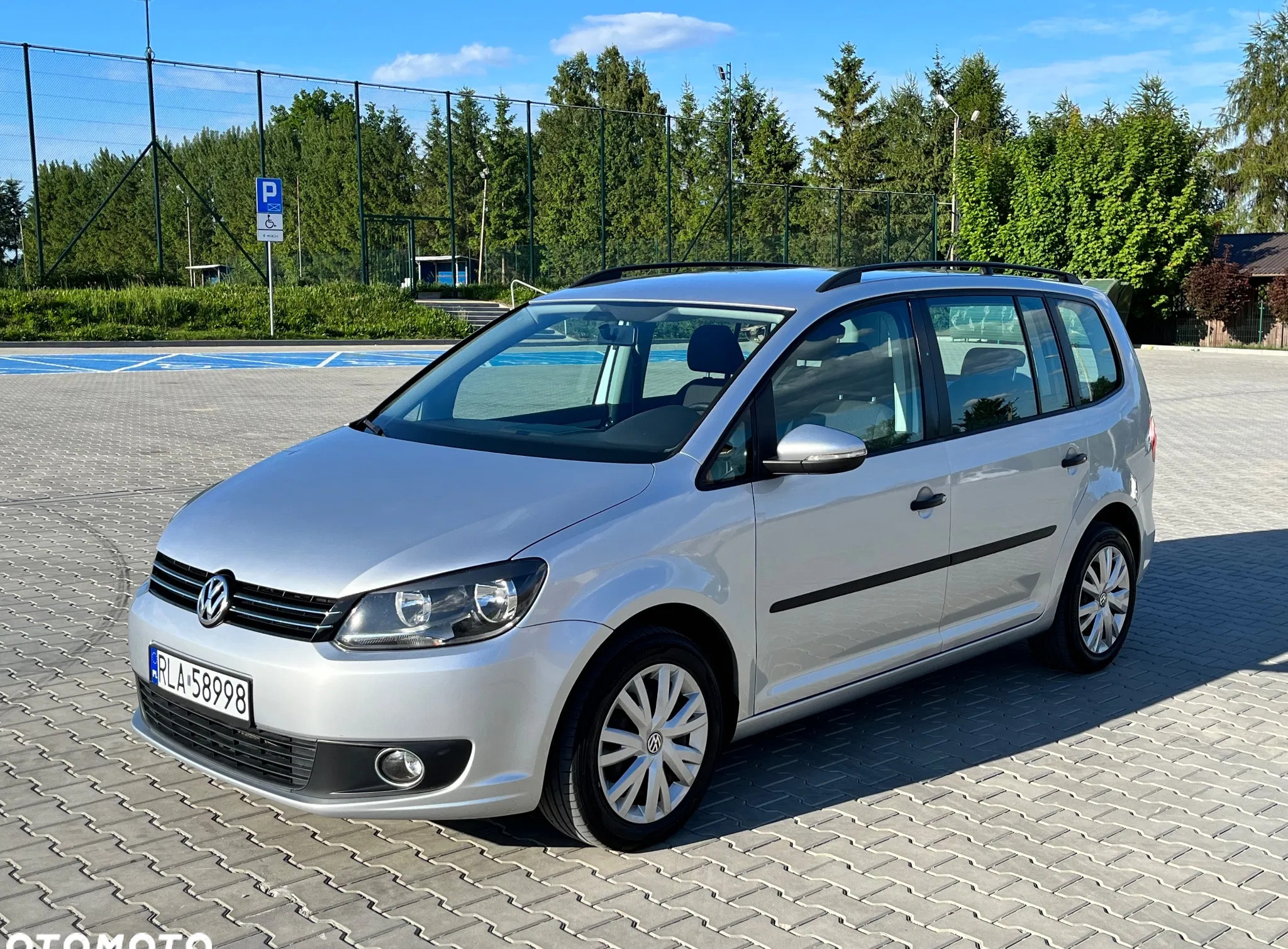 podkarpackie Volkswagen Touran cena 32000 przebieg: 176500, rok produkcji 2011 z Łańcut